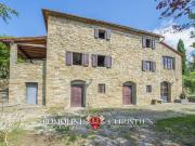 Vendesi villa singola a Loro Ciuffenna