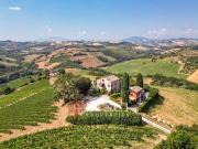 Vendesi villa singola a Menocchia, Montefiore dell'Aso