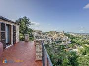 Vendesi villa singola a Montalto delle Marche via Fabio...