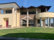 Vendesi villa singola a Mozzanica