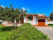 Vendesi villa singola a Nettuno