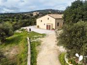 Vendesi villa singola a Noto