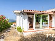 Vendesi villa singola a Olbia