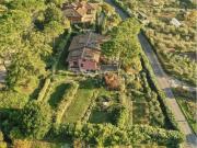 Vendesi villa singola a Perugia via Quintino Sella, 63,...