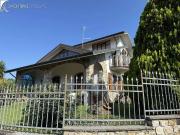 Vendesi villa singola a Podenzana