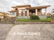 Vendesi villa singola a Roma, Valle Muricana