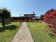 Vendesi villa singola a Romano di Lombardia via lombardia