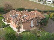 Vendesi villa singola a Salsomaggiore Terme