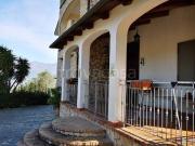 Vendesi villa singola a Santa Maria a Vico, Giffoni...