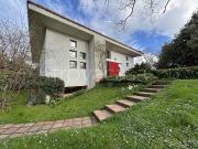 Vendesi villa singola a Sarzana