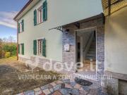Vendesi villa singola a Sarzana