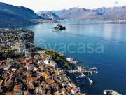 Vendesi villa singola a Stresa