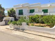 Vendesi villa singola a Taviano viale Virgilio