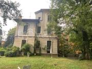 Vendesi villa singola a Varese via Andrea Palladio, 10,...