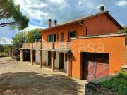 Vendesi villa singola a Vetralla