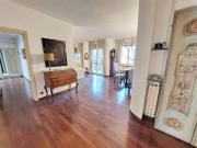 vendita 7 vani 250mq