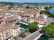 Vendita Appartamento 156 m² 3 camere Desenzano del Garda...