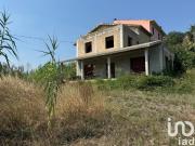 Vendita Casa indipendente / Villa 380 m² 4 camere...