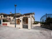 Vendita Casa indipendente / Villa 440 m² 6 camere Osimo...