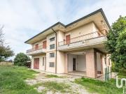 Vendita Casa indipendente / Villa 443 m² 3 camere...