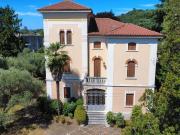 Vendita Casa indipendente / Villa 647 m² 12 camere...