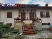 vendita loc. san Cassiano 5 vani 260mq