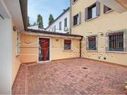 vendita Via Arianuova 6 vani 300mq