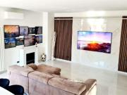 vendita via isola alta 6 vani 210mq