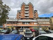 vendita VIA MONTEMEZZI 9 vani 147mq