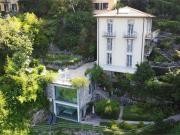 vendita Via per Bellagio 12 vani 380mq