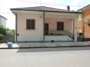 Vendita Villa da 204 mq in VIA MARCHE N 18 con giardino