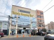 VENDO 2 STAND EN ZONA 100% COMERCIAL EN GALERIA SHOPPING WAY