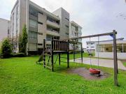 VENDO ACOGEDOR DEPARTAMENTO CON TRES HABITACIONES, DOS...