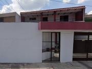 Vendo amplia Casa a mitad de Precio a 15 min del Parque...