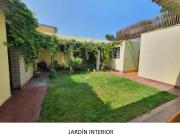 VENDO AMPLIA CASA DE 424M2 EN BARRANCO