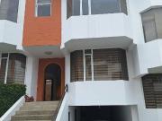 VENDO AMPLIA CASA EN SECTOR SANTA LUCIA CONJUNTO MIRADOR...