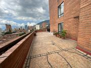 vendo amplio apartamento en bombona 1 en todo el tranvía...