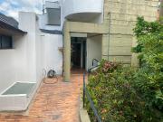 Vendo amplio apartamento en Rosales