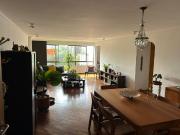 Vendo amplio apartamentoenzona muy tranquila cerca al tesoro