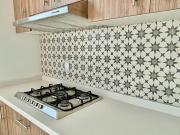 vendo amplio departamento recién renovado