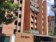 Vendo apto 120m2 3H/2B/2E, URB La Tahona 9576