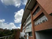 Vendo apartamento 215m2 Alto Hatillo 5010 Vendo apartamento 215m2 Alto Hatillo 5010