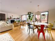 VENDO APARTAMENTO DUPLEX REMODELADO DE 3 HABITACIONES Y...