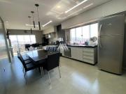 Vendo apartamento em Itaúna com excelente localização!