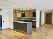 VENDO APARTAMENTO EN EL POBLADO, CERCA AL COUNTRY CLUB