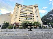 Vendo Apartamento en La Avenida Solano Remodelado