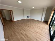 Vendo apartamento T3 remodelado a 150 metros praia vila...