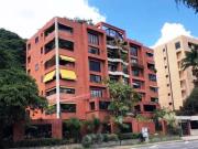 Vendo apto 190m2 3h/3b/3p Colinas Valle Arriba 1159 Vendo apto 190m2 3h/3b/3p Colinas Valle Arriba 1159