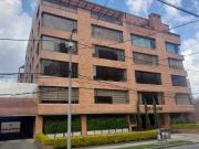 VENDO APTO CHICO NAVARRA. EXTERIOR 145MTS 4 PARQUEADEROS