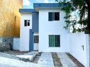 VENDO BONITA CASA JUNTO A FLOR DE LIMON EN CAMPECHE